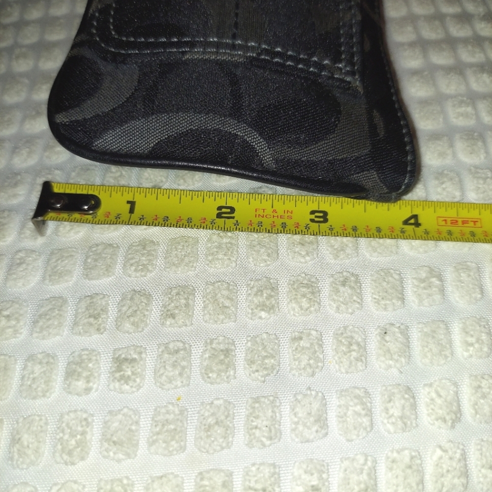 Coach Signature Black & Grey Large Wrislet - Picture 11 of 12